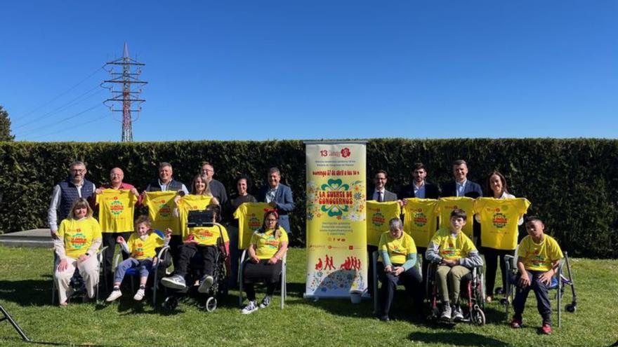 Presentación de la camiseta conmomorativa de este año. | ASPACE HUESCA