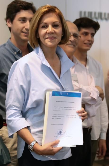 María Dolores de Cospedal, tras presentar sus avales como candidata a presidir el PP en 2018.