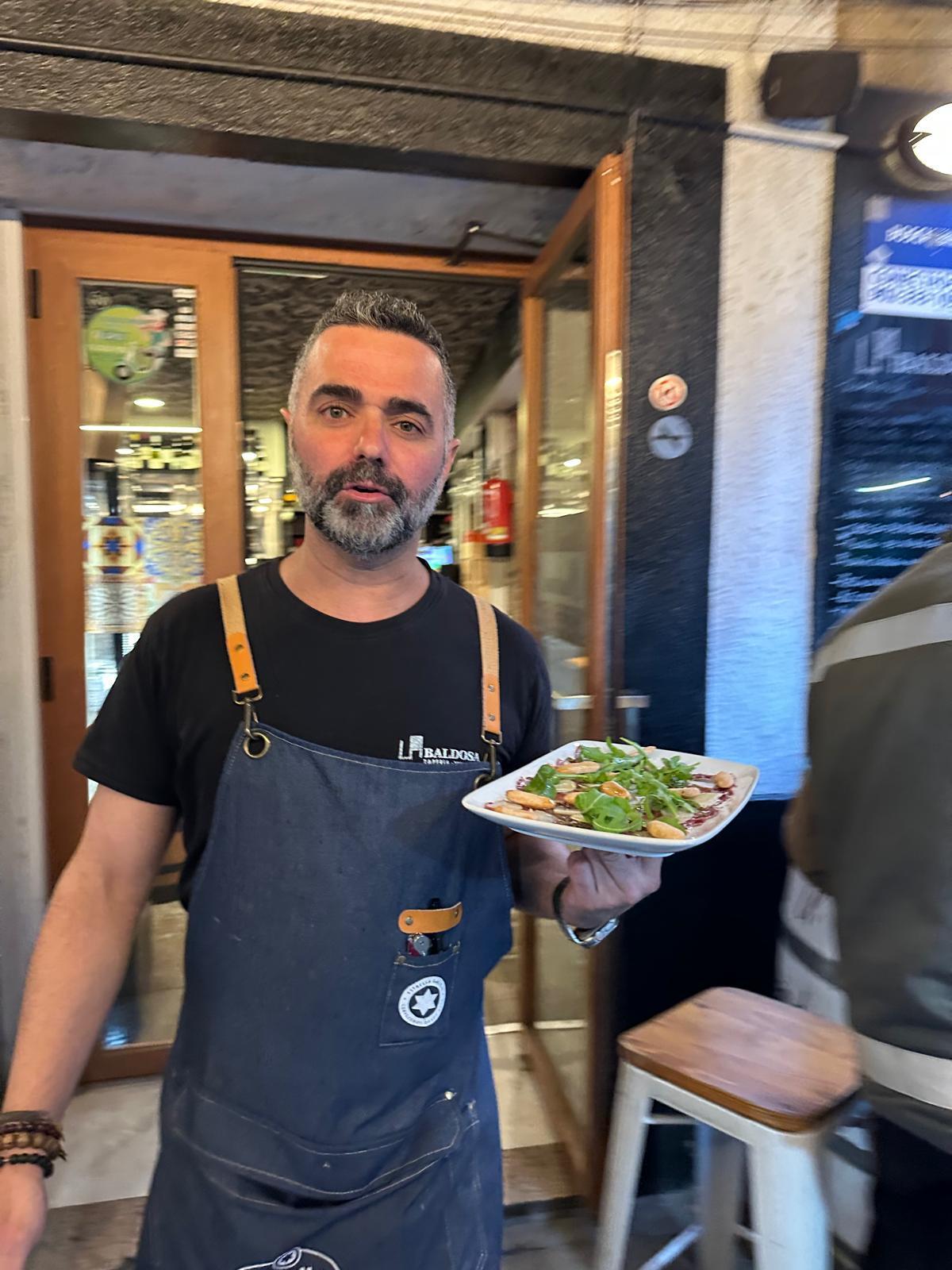 El propietario y chef del restaurante La Baldosa, en Vilagarcía.