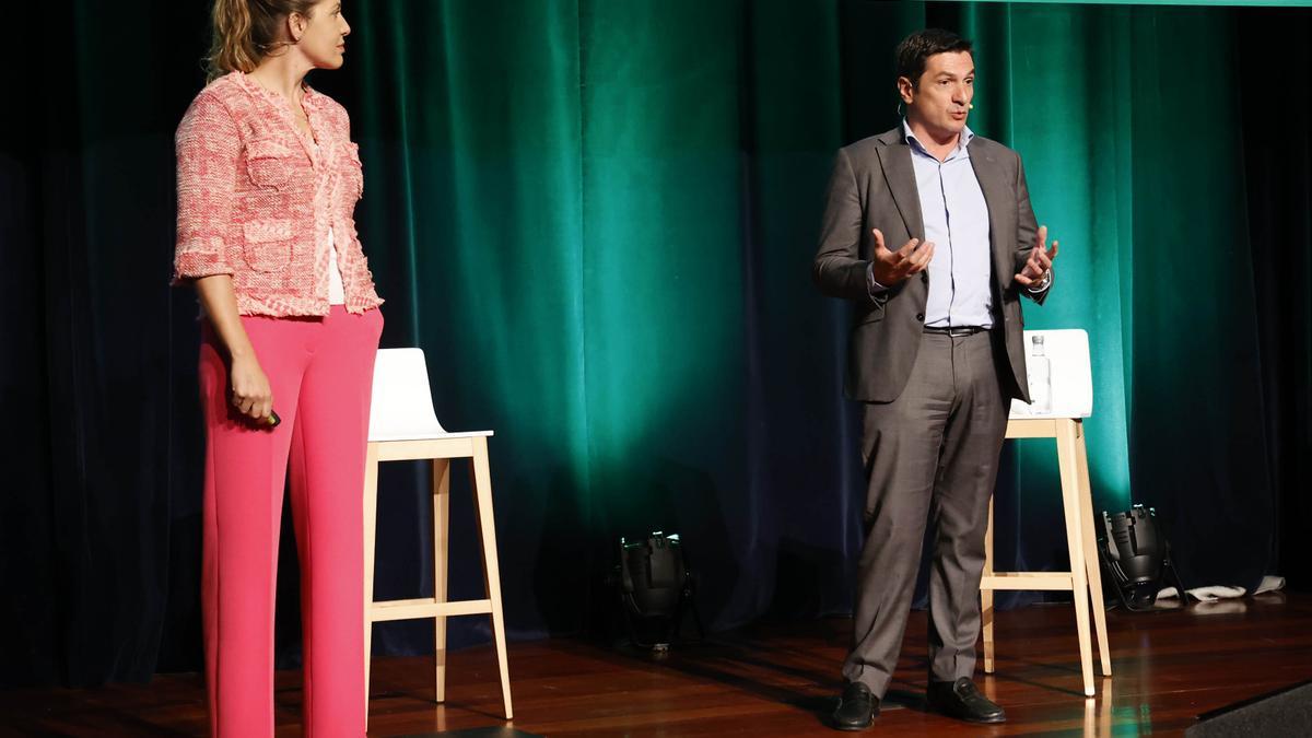Laura Guzmán y Pablo Rodríguez en la apertura de Salesforce Innovation Day Vigo
