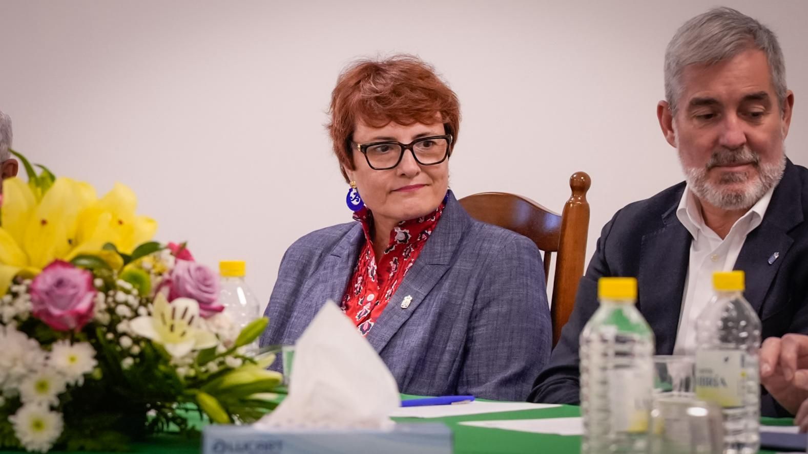 Visita de Clavijo al Centro de Orientación Familiar en Schamann