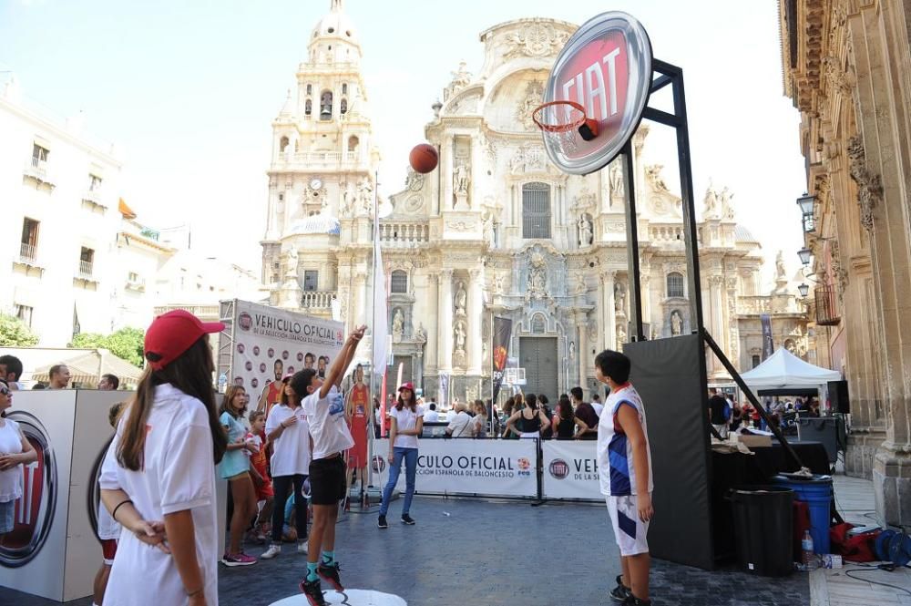 Baloncesto 3x3 en la Plaza Belluga