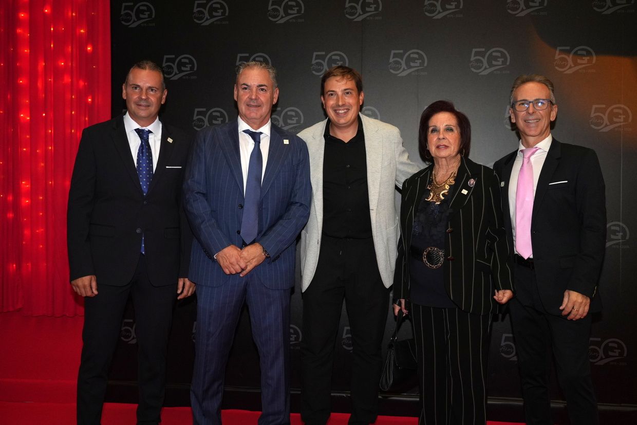 Galería de fotos de la gala del 50º aniversario de Grúas Tomás en Vila-real