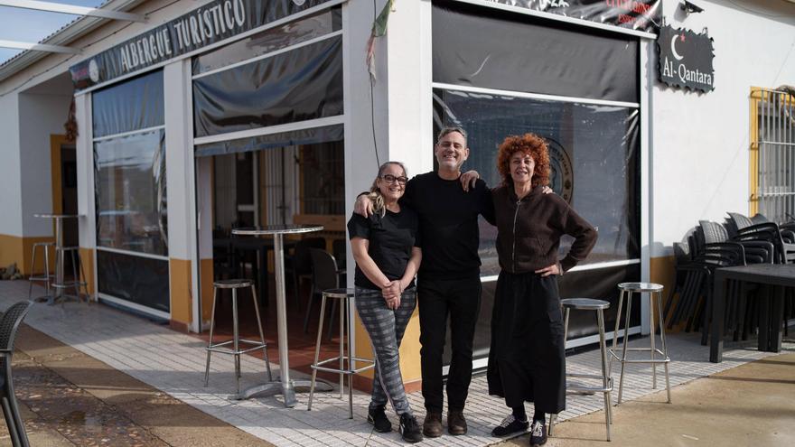Así transcurre una jornada electoral en el pueblo con menos habitantes de Extremadura