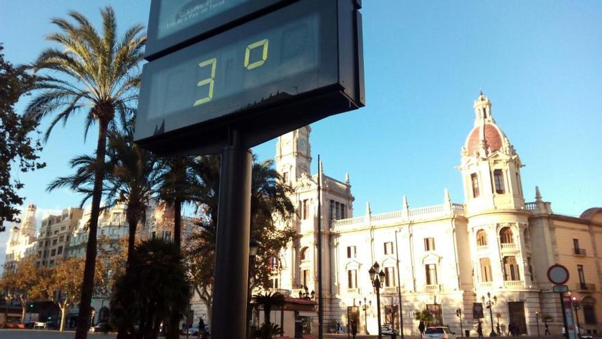 Los termómetros marcaban esta mañana 3º en la ciudad de Valencia.