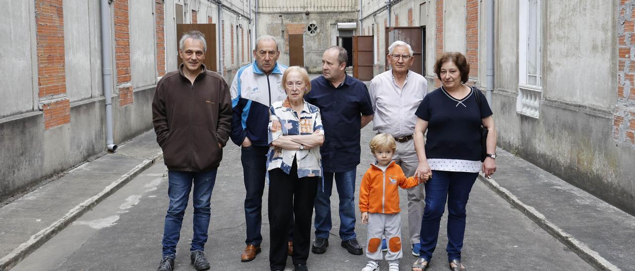 Así viven los vecinos presionados por la Sareb