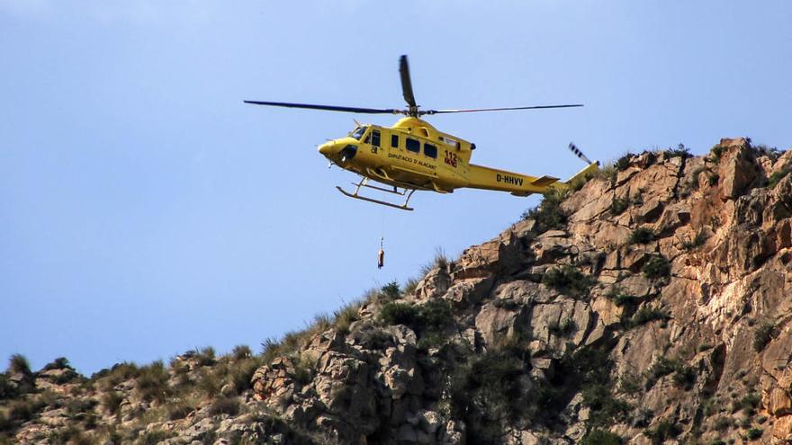 Rescate aéreo en la sierra de Albatera