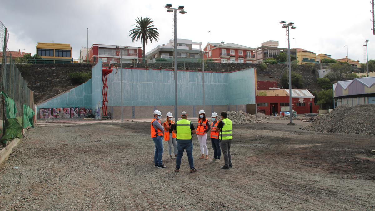 Obras en las canchas de tenis del Complejo López Socas.