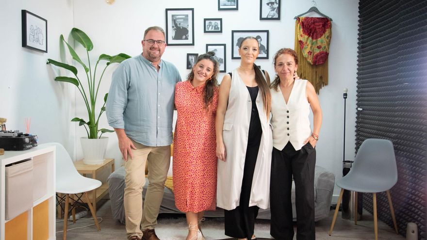 Las hermanas Blanco hacen docencia del flamenco en Mérida