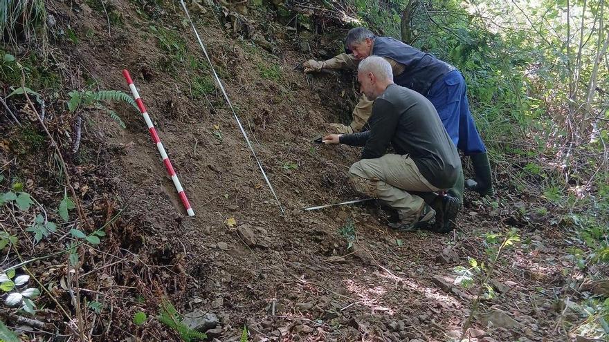 Aller excava en sus raíces y financia una investigación para sacar a la luz los castros del concejo