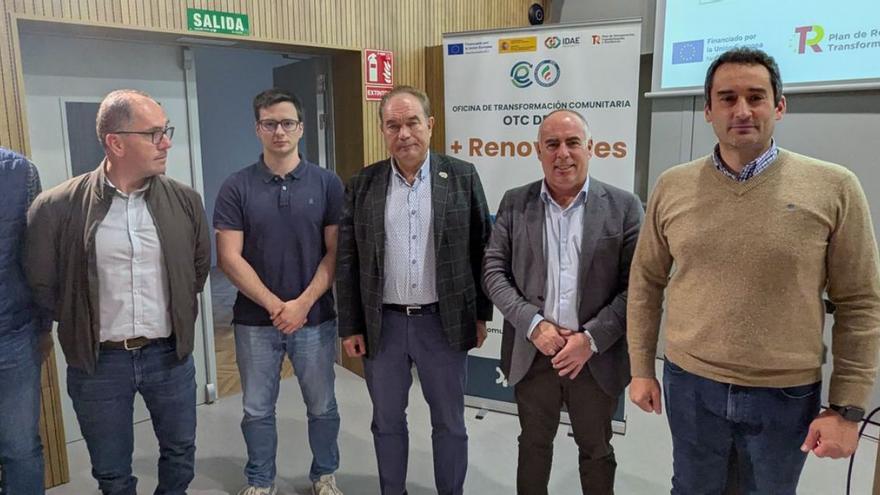 Tourís (entre Crespo y Pablo Areán), en la charla celebrada en Lalín.