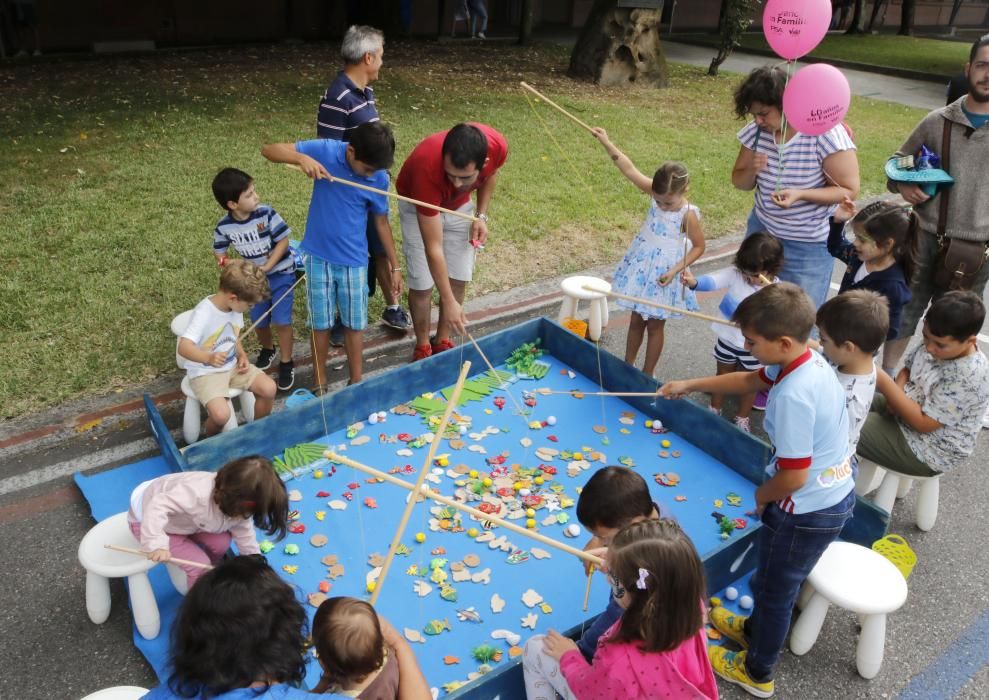 Más de 5.000 personas realzan la jornada de puertas abiertas celebrada en la planta.