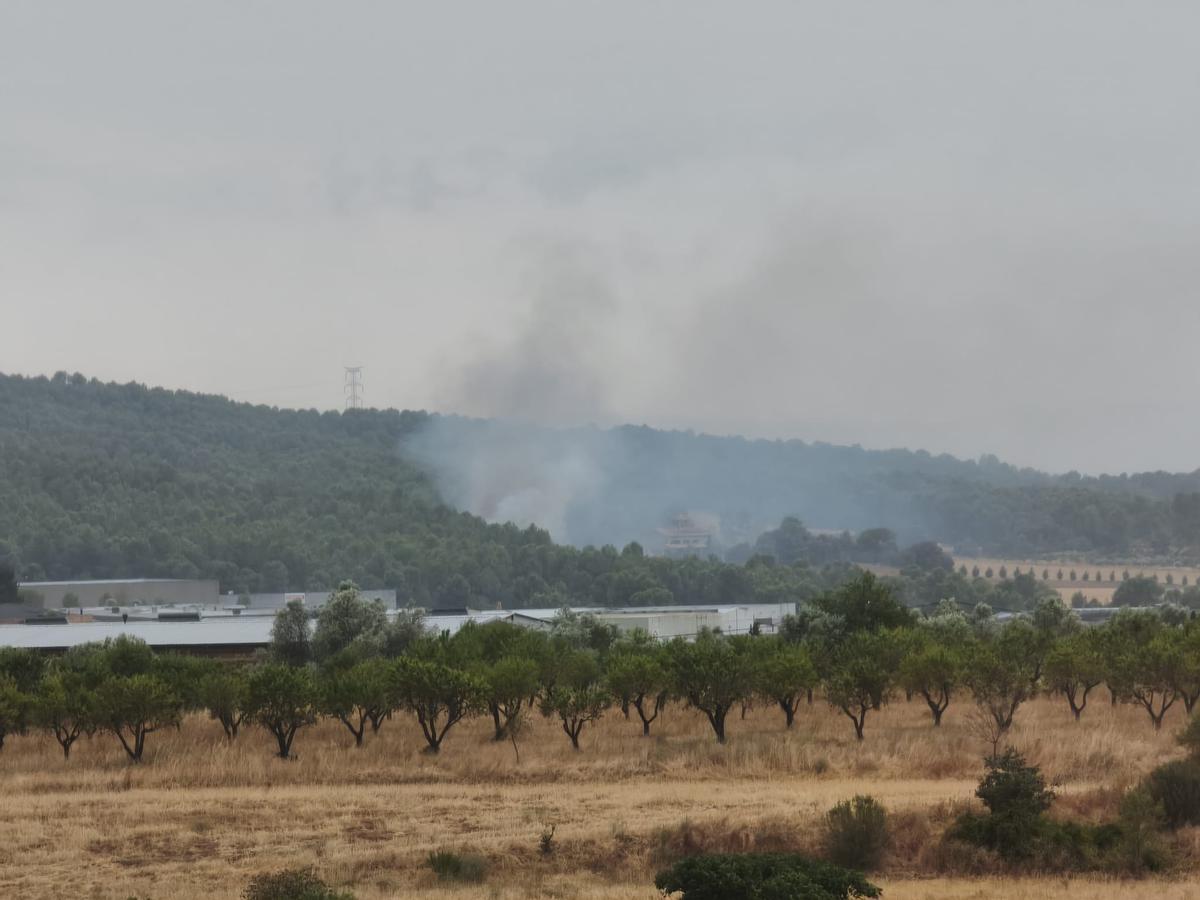 Incendi d'Artés aquesta tarda, darrera del polígon industrial