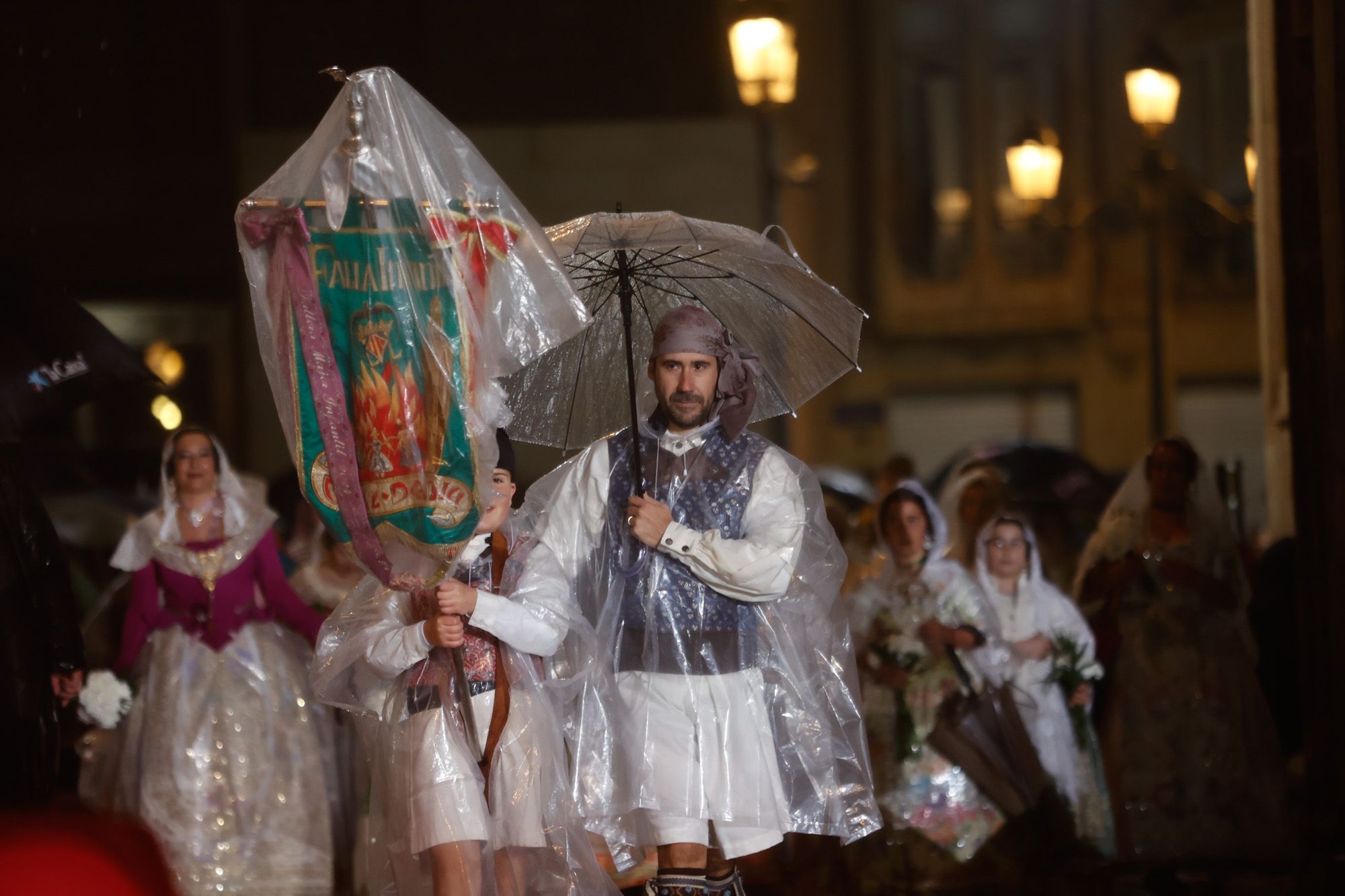 Todas las fotos de la Ofrenda del 18 de marzo por la calle de la Paz entre las 20:00 y las 21:00 horas