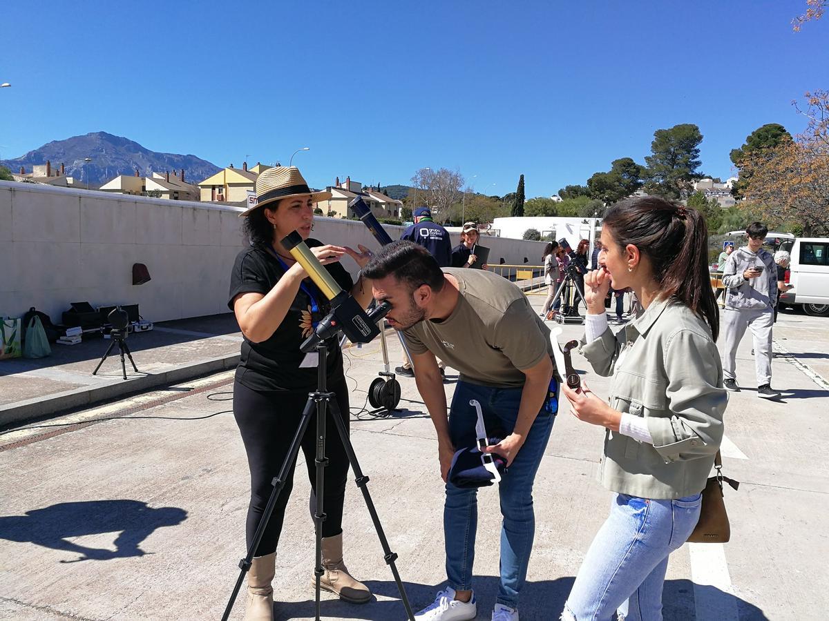 Observación de eclipses solares desde los Dólmenes de Antequera en marzo de este año.