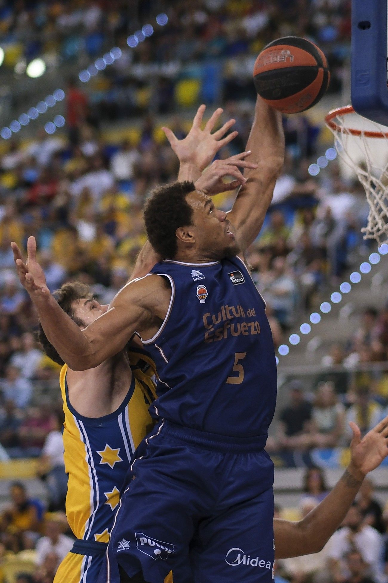 El Dreamland Gran Canaria - Valencia Basket, en imágenes