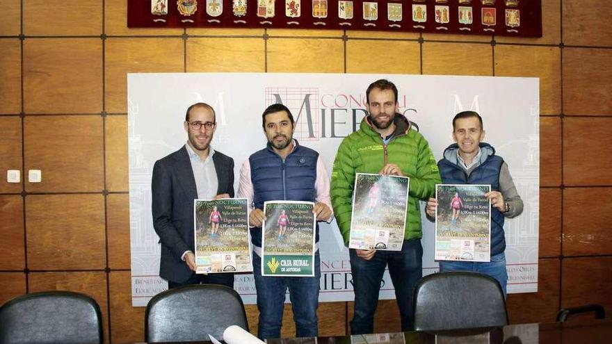 El Trail Nocturno de Turón reunirá a 200 corredores