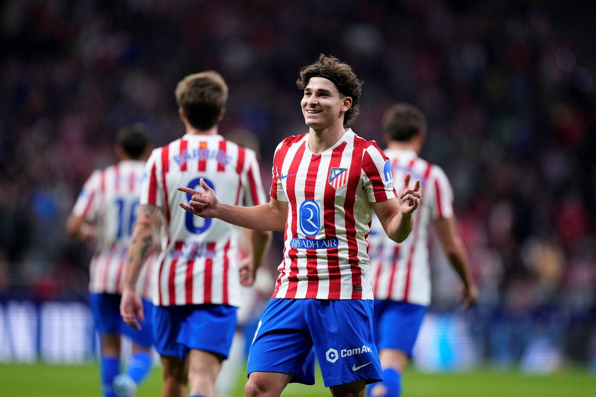 Julian Alvarez of Atletico de Madrid celebrates a goal during the Spanish League, LaLiga EA Sports, football match played between Atletico de Madrid and Rayo Vallecano at Riyadh Air Metropolitano stadium on September 24, 2025, in Madrid, Spain. AFP7 24/09/2025 ONLY FOR USE IN SPAIN. Oscar J. Barroso / AFP7 / Europa Press;2025;SOCCER;SPAIN;SPORT;ZSOCCER;ZSPORT;Atletico de Madrid v Rayo Vallecano - LaLiga EA Sports;