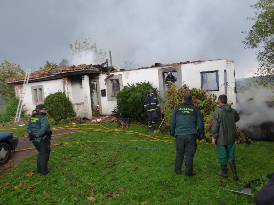 Incendio en una vivienda en Villaviciosa