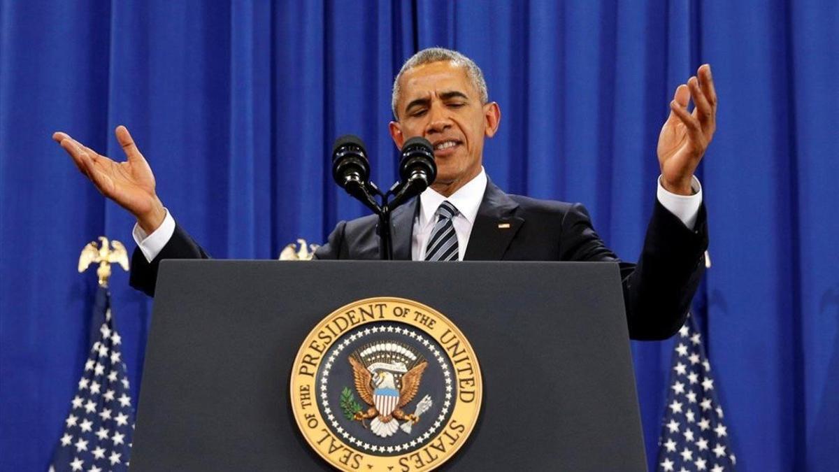 Obama pronuncia su discurso en la base aérea de MacDill, en Tampa (Florida), este martes.
