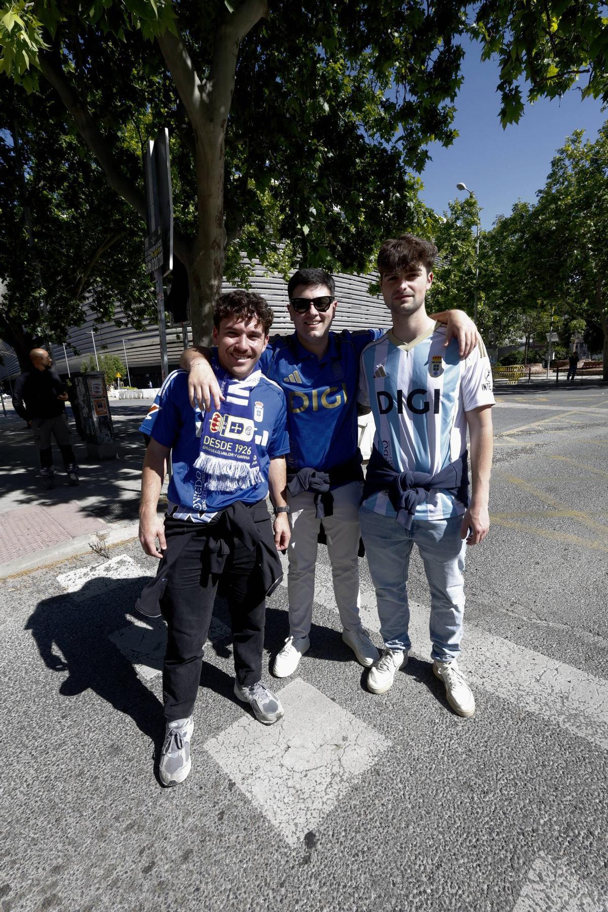 En imágenes: El oviedismo tiñe Madrid de azul en una previa muy asturiana