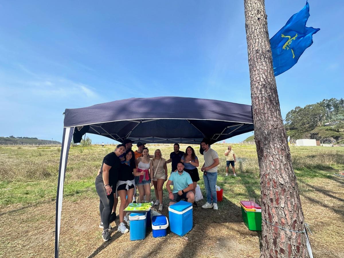 En imágenes: la jira de Navia despide las fiestas de Nuestra Señora de la Barca y San Roque En imágenes: la jira de Navia despide las fiestas de Nuestra Señora de la Barca y San Roque