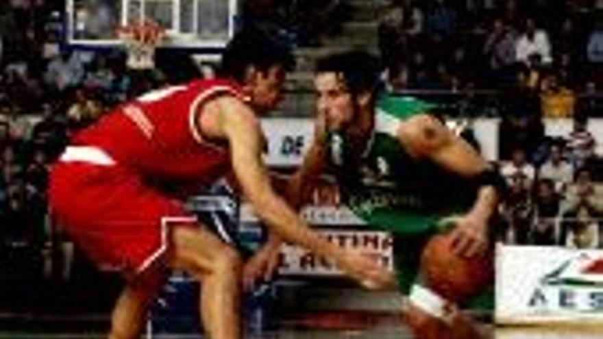 Granada y CAI se disputan esta noche una plaza en la Liga ACB