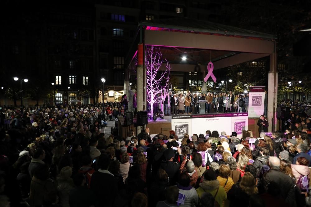 25N: Manifestación en Gijón contra la violencia de género