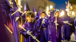 Silencio sepulcral para acompañar a Jesús Nazareno en La Vila