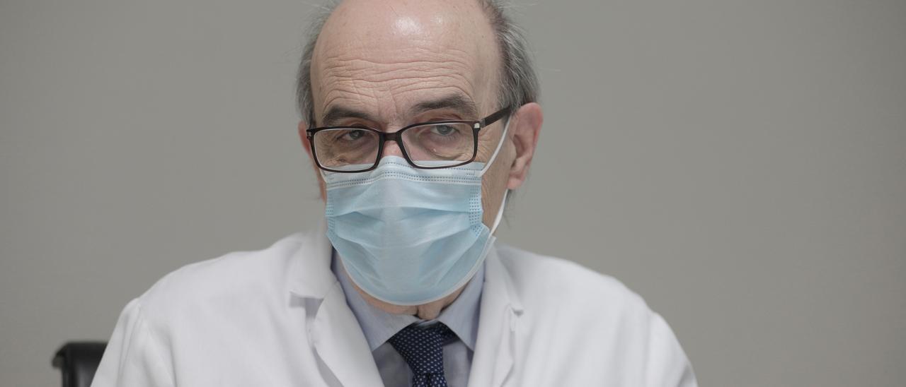 Oriol Bonnín: "Cuando llegué a Mallorca operábamos a unos trescientos pacientes cada año"