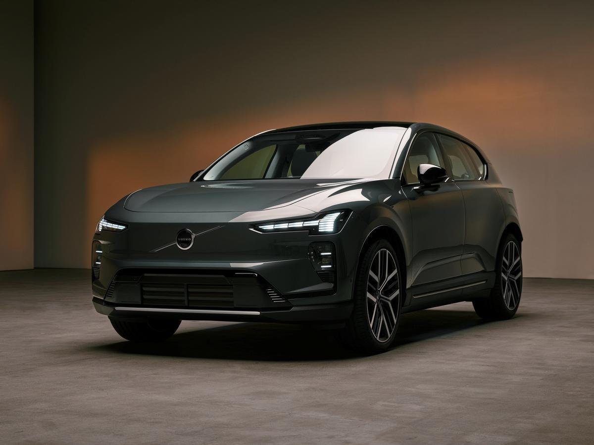 El Volvo EX60 puede alcanzar hasta 810 kilómetros de autonomía.