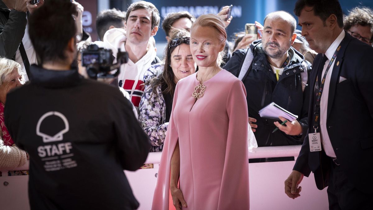 Pamela Anderson causa sensación en el Festival de Cine de San Sebastián.