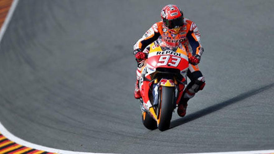 Marc Márquez, rodando sobre el asfalto germano.