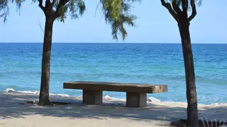 Descubre la playa favorita de National Geographic cerca de Barcelona