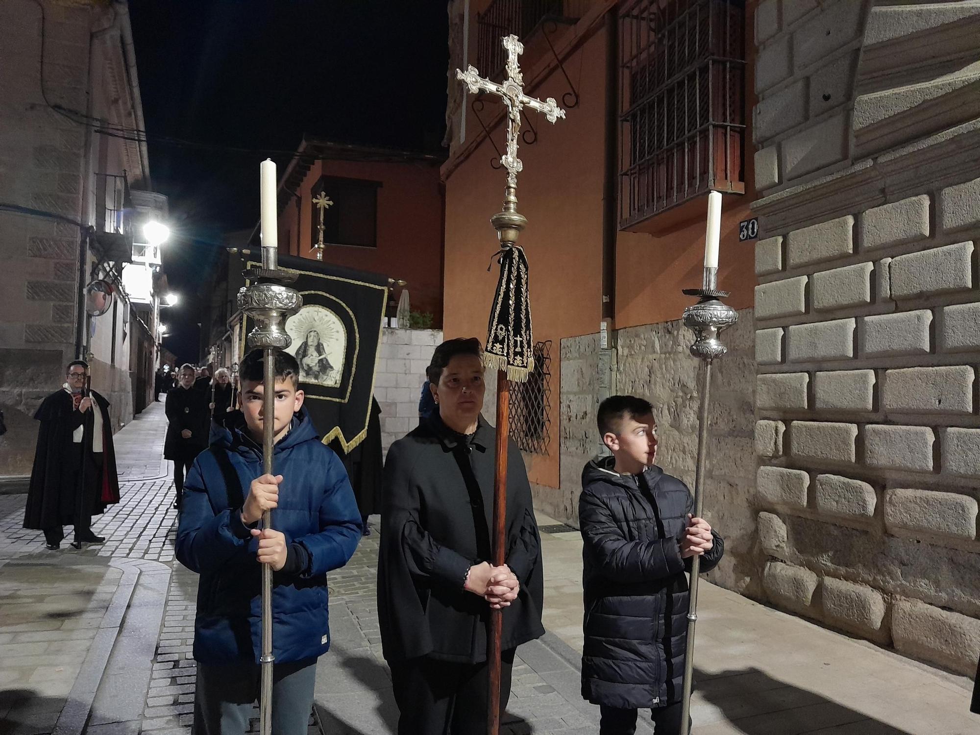 GALERÍA | La Virgen de los Dolores estrena la Pasión en Toro