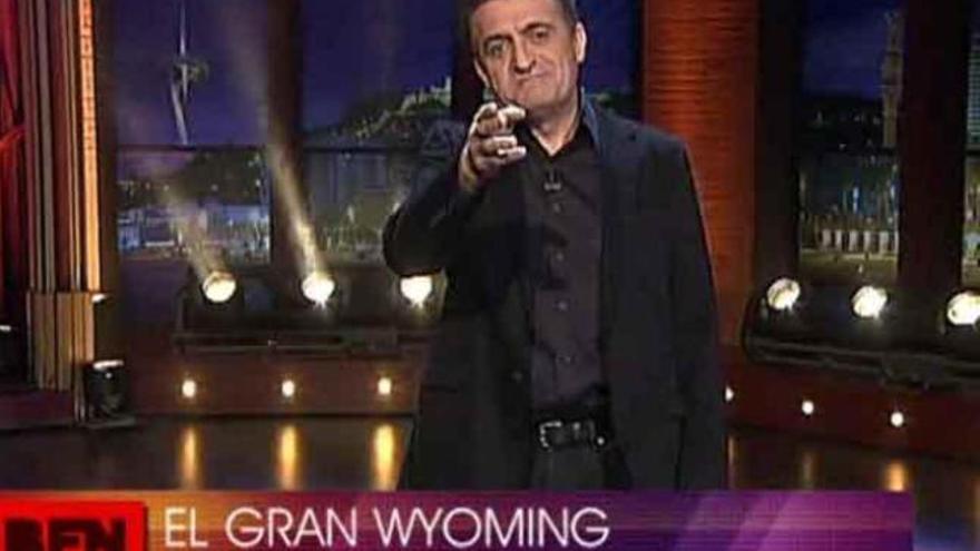 El presentador catalán se encargó de conducir la revista de humor de Wyoming.