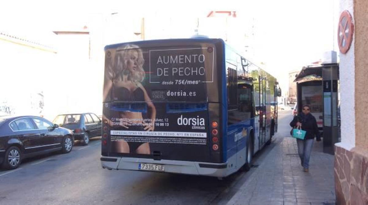 Publicidad sexista en los buses municipales de Torrent