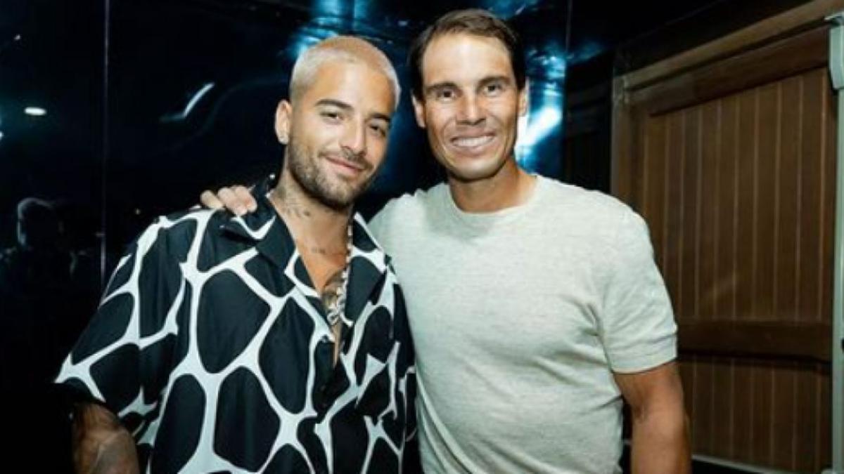 Nadal posa con Maluma en el concierto