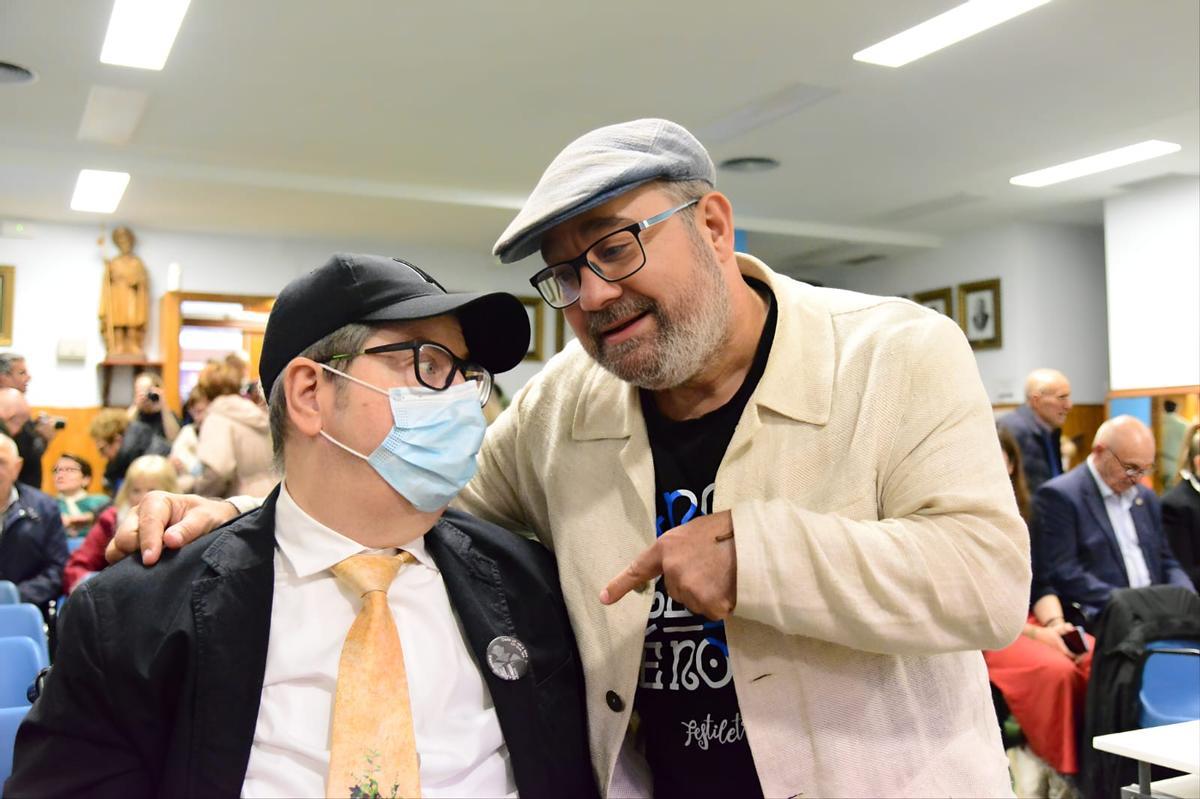 Kepa Junquera con Pepe Formoso no acto celebrado en Barakaldo.