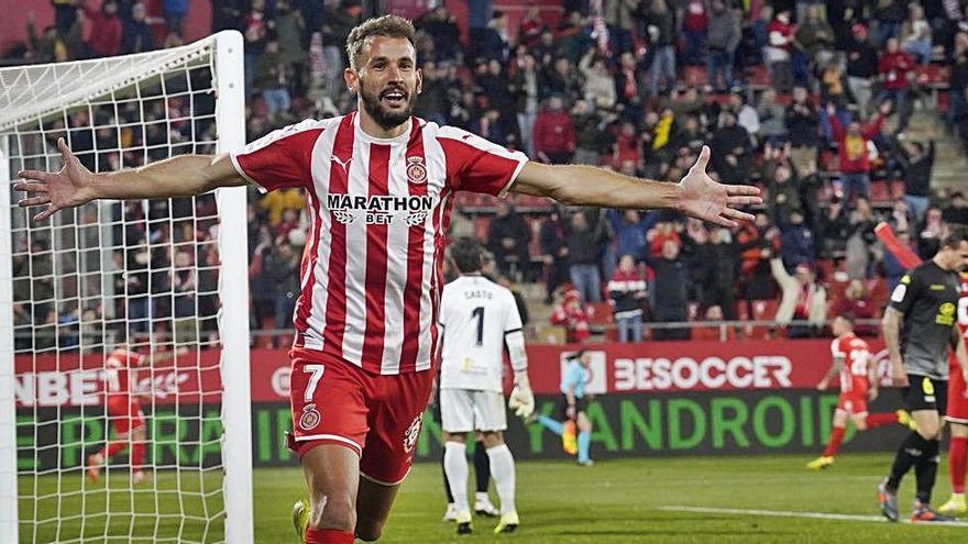 Stuani celebra un gol a Montilivi contra l&#039;Extremadura