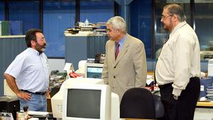 Aquí seguim, mestre, molestant