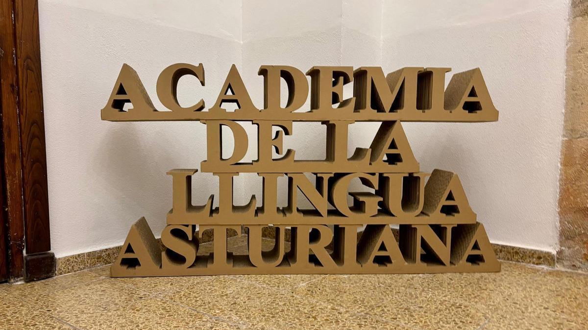 Academia de la Llingua Asturiana.