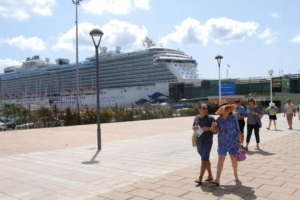 Turistas en Cartagena en el Puente de agosto