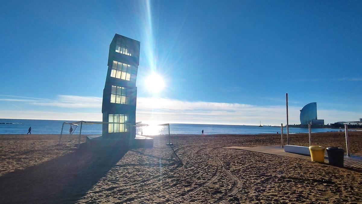 "Descolocando al sol con el cambio de hora" "Descolocando al sol con el cambio de hora"