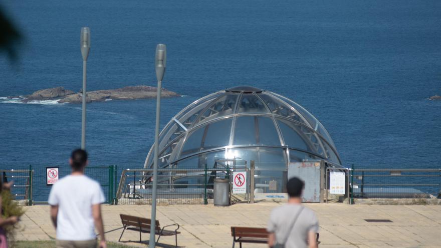 El Concello de A Coruña renueva la iluminación del monte de San Pedro