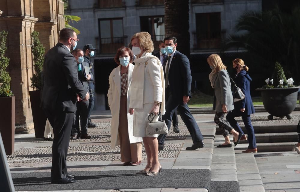 La Reina, Doña Sofía, a su llegada a Oviedo