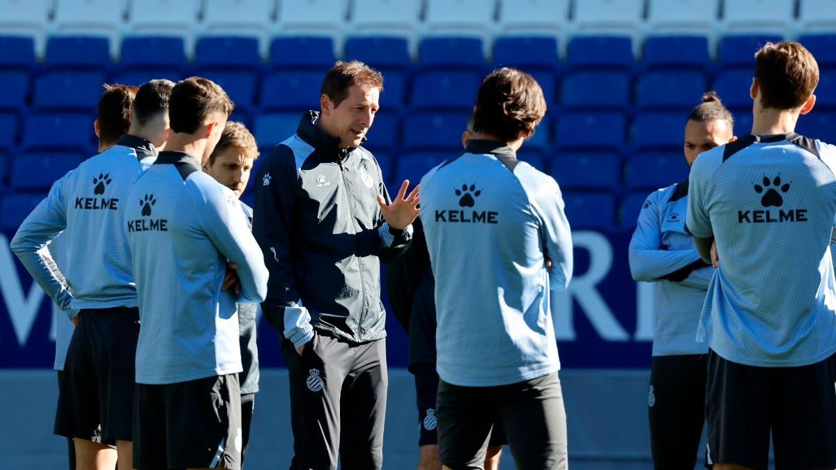 El Espanyol prepara el partido de Copa, pero con un ojo puesto en el duelo liguero ante el Real Zaragoza del viernes