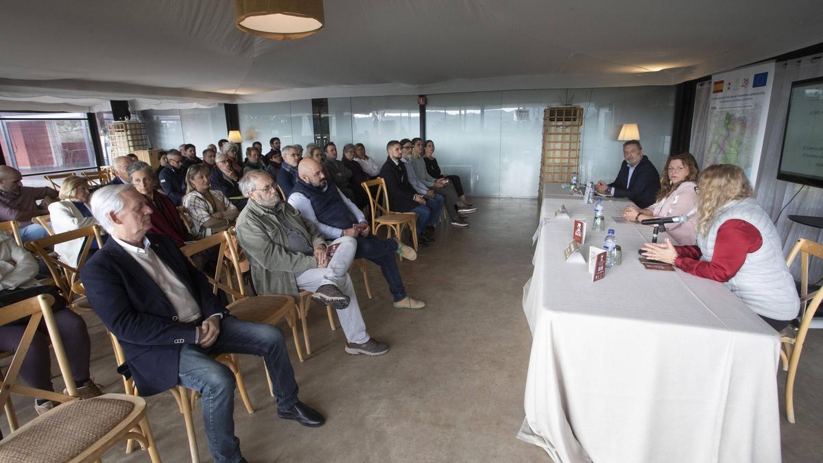 Un momento de la presentación de la ruta del Santo Grial