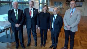 De izquierda a derecha, Josep Lluís Pellicer, gerente del colectivo API, Jordi Cornet, delegado especial del Estado en Consorci de la Zona Franca de Barcelona (CZFB) y presidente de Barcelona Meeting Point (BMP), Blanca Sorigué, directora general en CZFB y de BMP, Hervé Parent, presidente de RealNewTech y Ramon Corominas, vicepresidente del colectivo API.