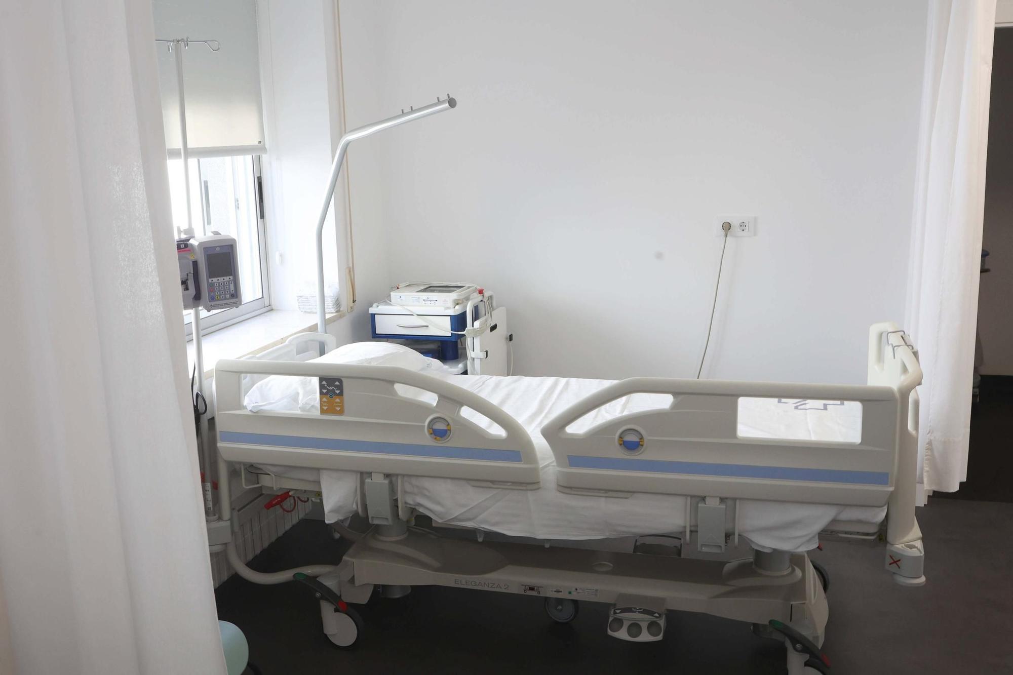 El conselleiro de Sanidade visita el Instituto de Investigación Biomédica de A Coruña